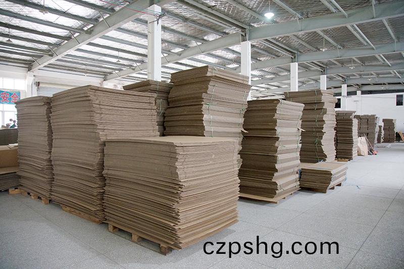 紙(zhi)箱半(ban)成(cheng)品(pin)材(cai)料庫